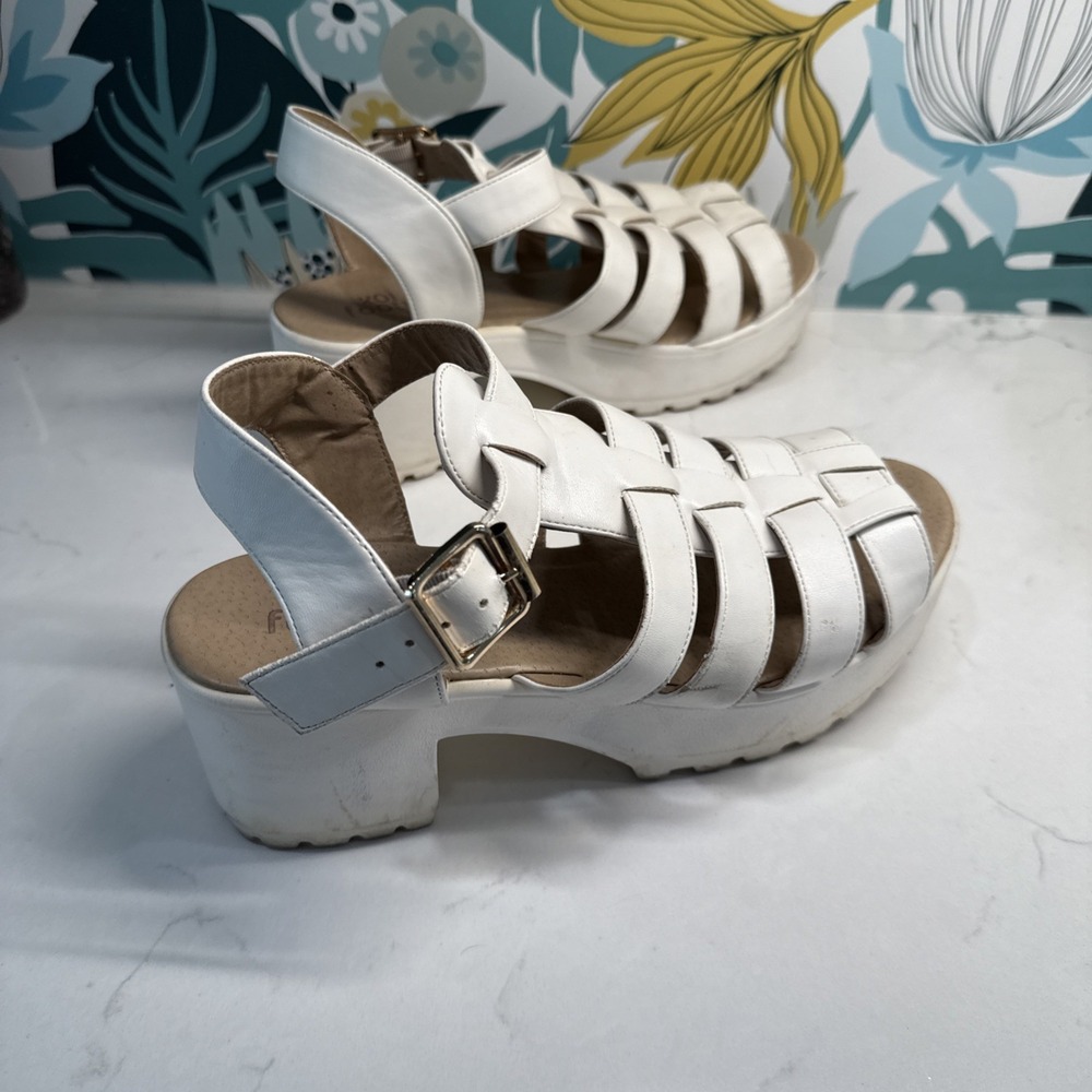 Koi Footwear White Strappy Chunky Heel Platform Sandal Size 8 - Picture 6 of 10